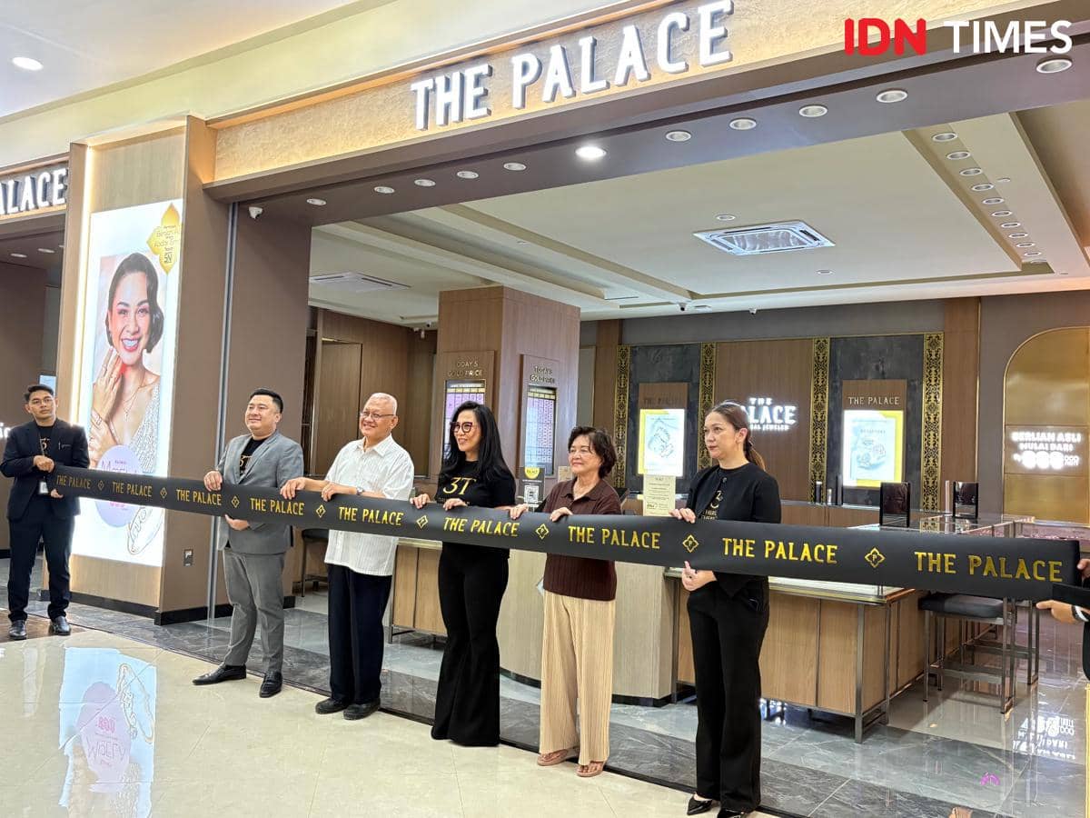  Launching The Palace Jeweler di Kota Sorong, Papua pada Sabtu (14/12/25). (IDN Times/Dina Salma)