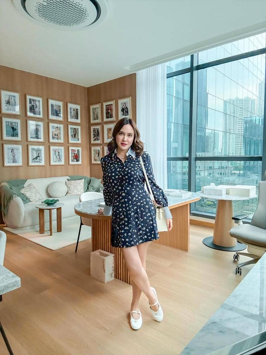 Cheers to the weekend, starting with Friday!