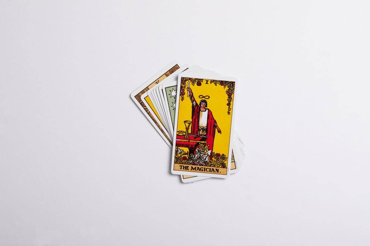 Ilustrasi kartu tarot