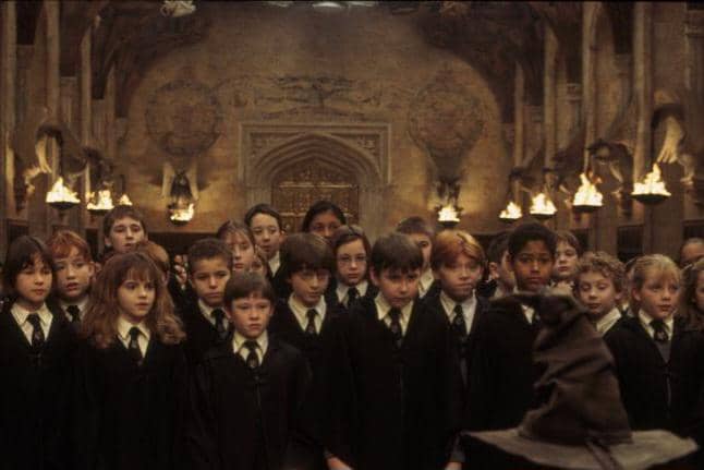 cuplikan adegan dalam film Harry Potter and the Sorcerer's Stone