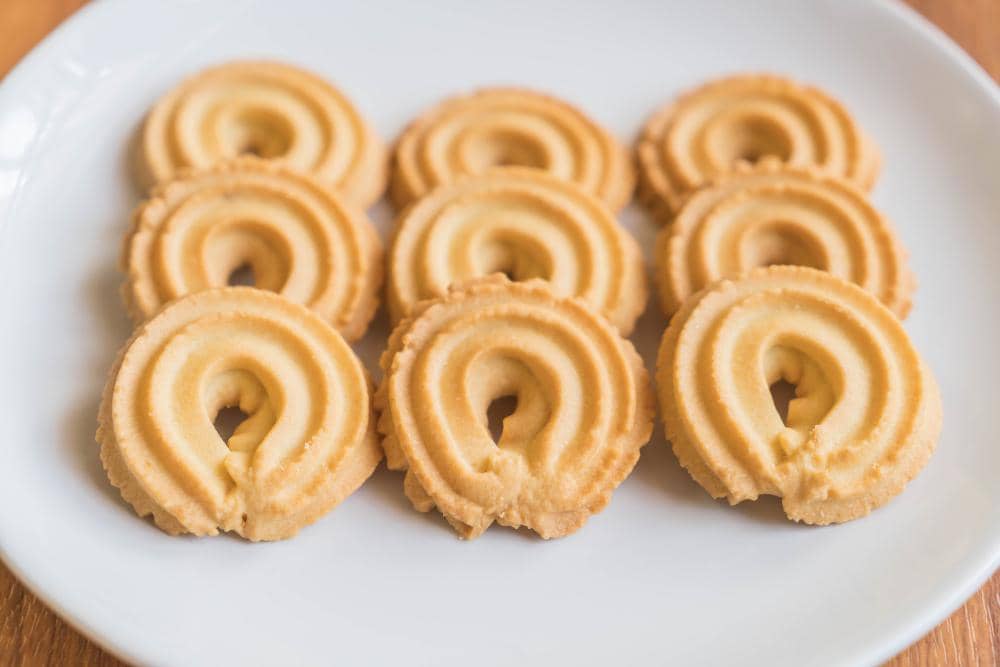 ilustrasi butter cookies 