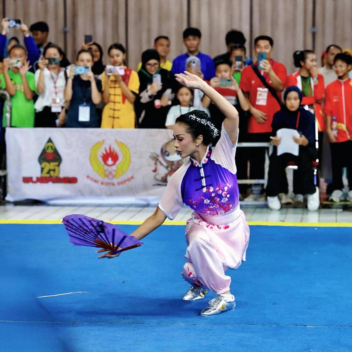 Kris Dayanti Raih Medali Emas di Kejuaraan Wushu (instagram.com/krisdayantilemos)