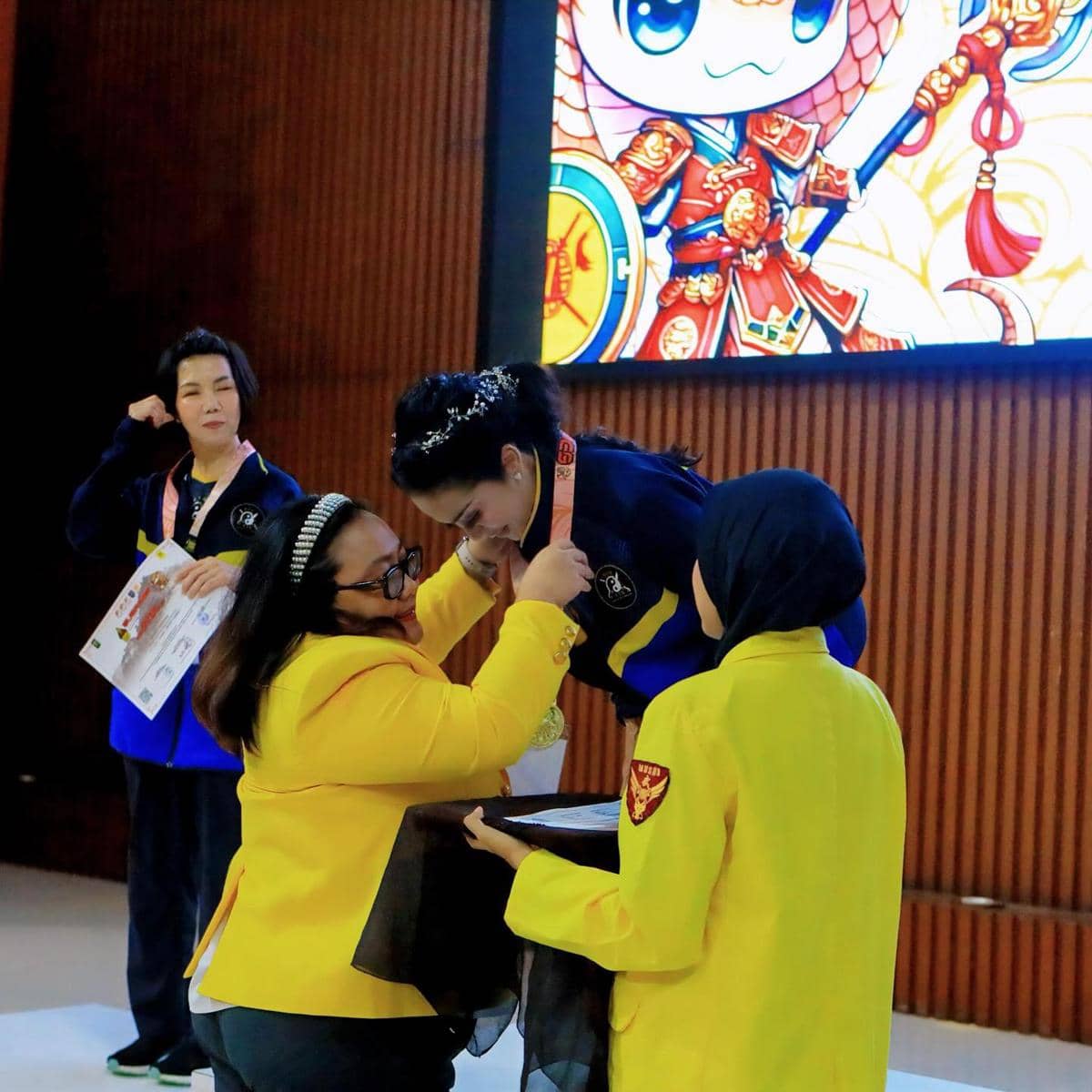 Kris Dayanti Raih Medali Emas di Kejuaraan Wushu (instagram.com/krisdayantilemos)