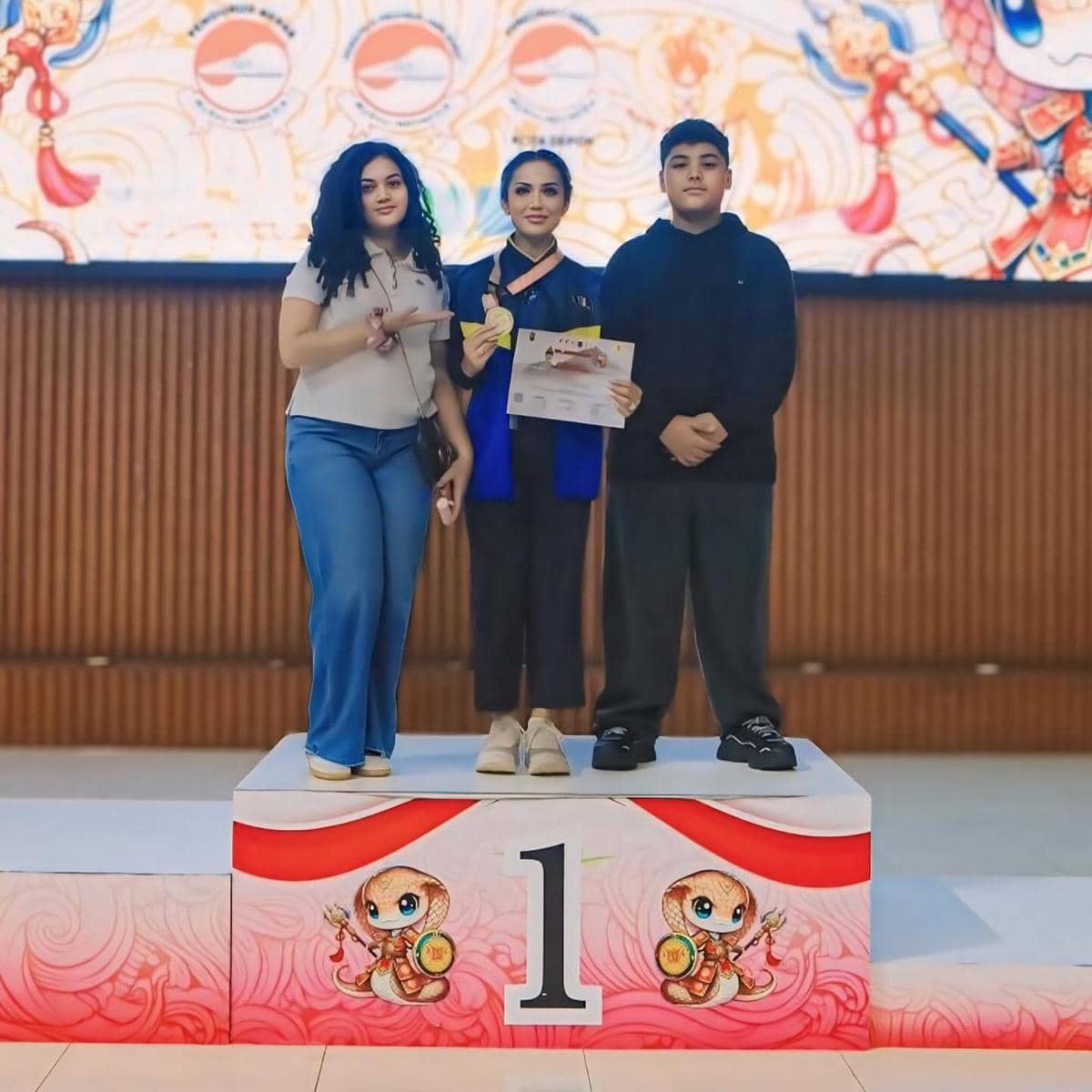 Kris Dayanti Raih Medali Emas di Kejuaraan Wushu (instagram.com/krisdayantilemos)