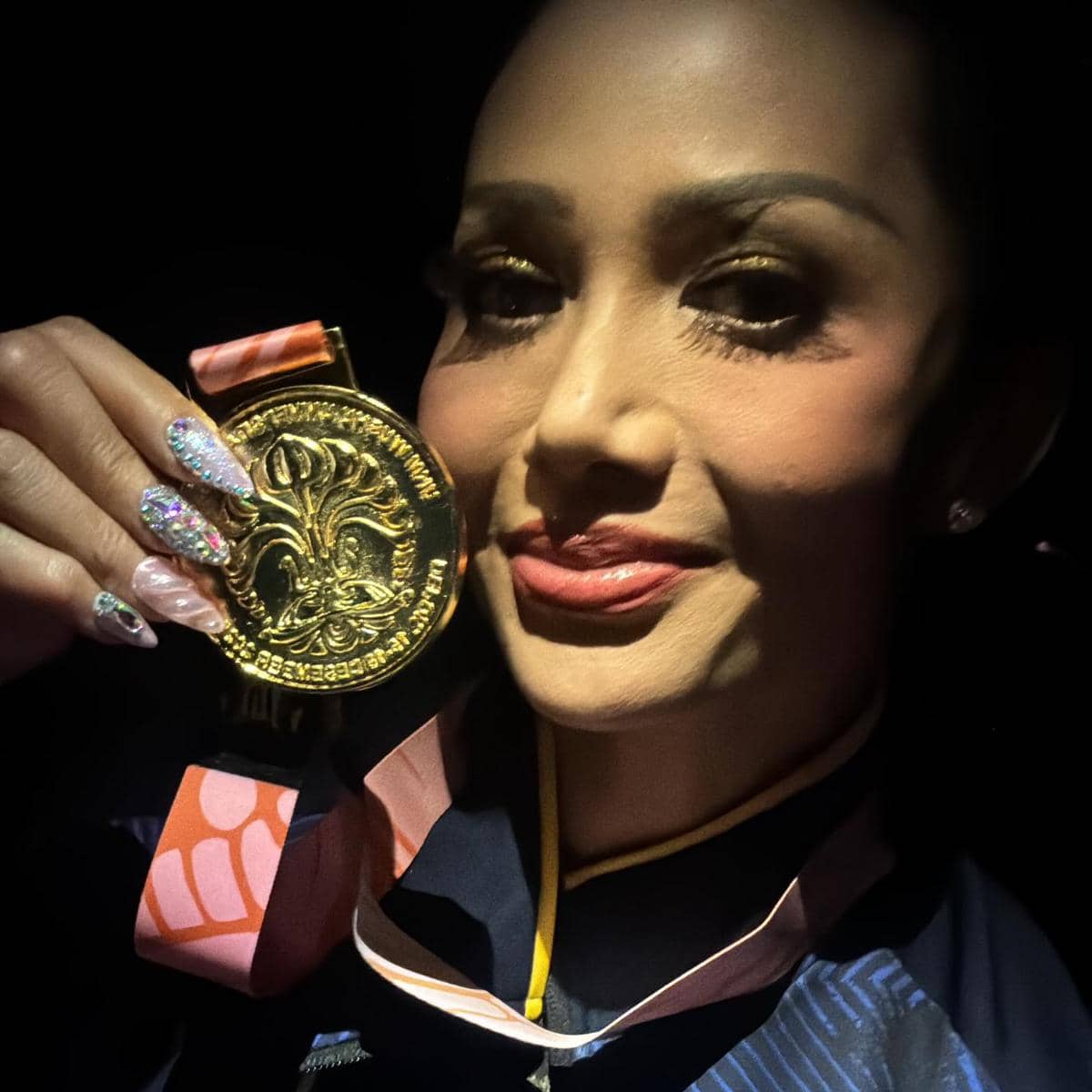 Kris Dayanti Raih Medali Emas di Kejuaraan Wushu (instagram.com/krisdayantilemos)