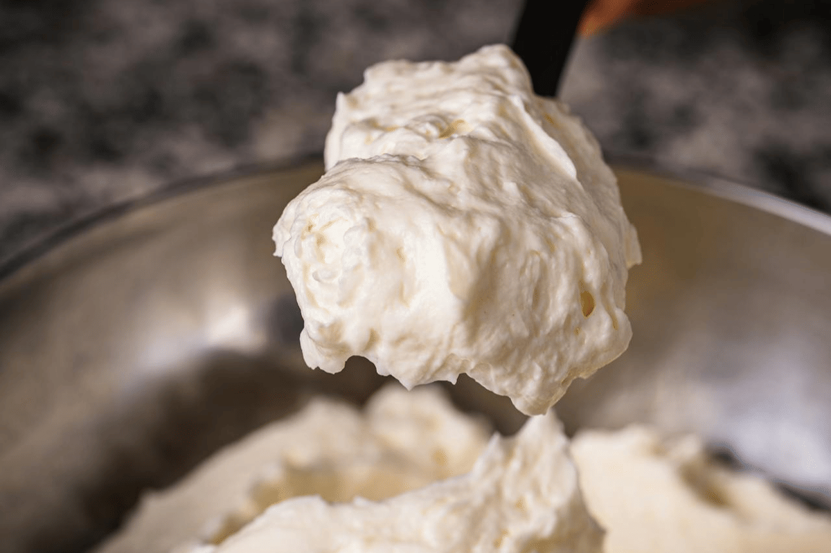 ilustrasi membuat chicken mousse