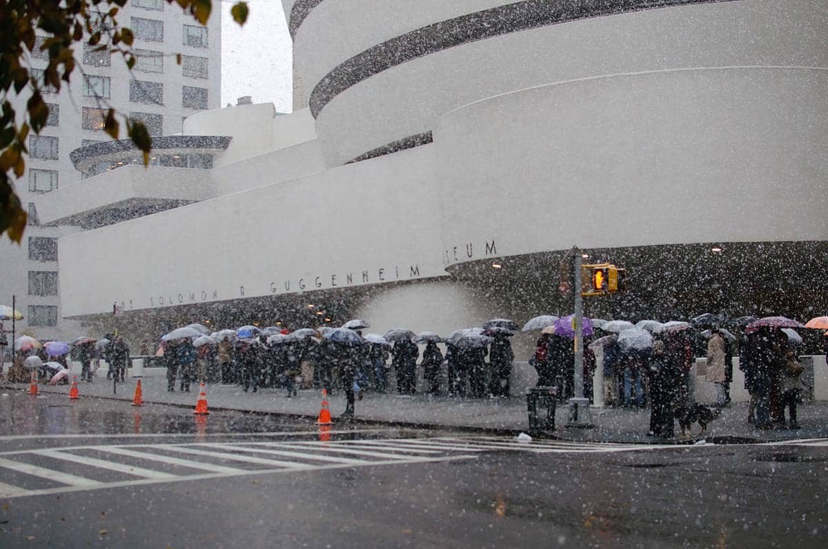 ilustrasi Fifth Avenue saat musim dingin