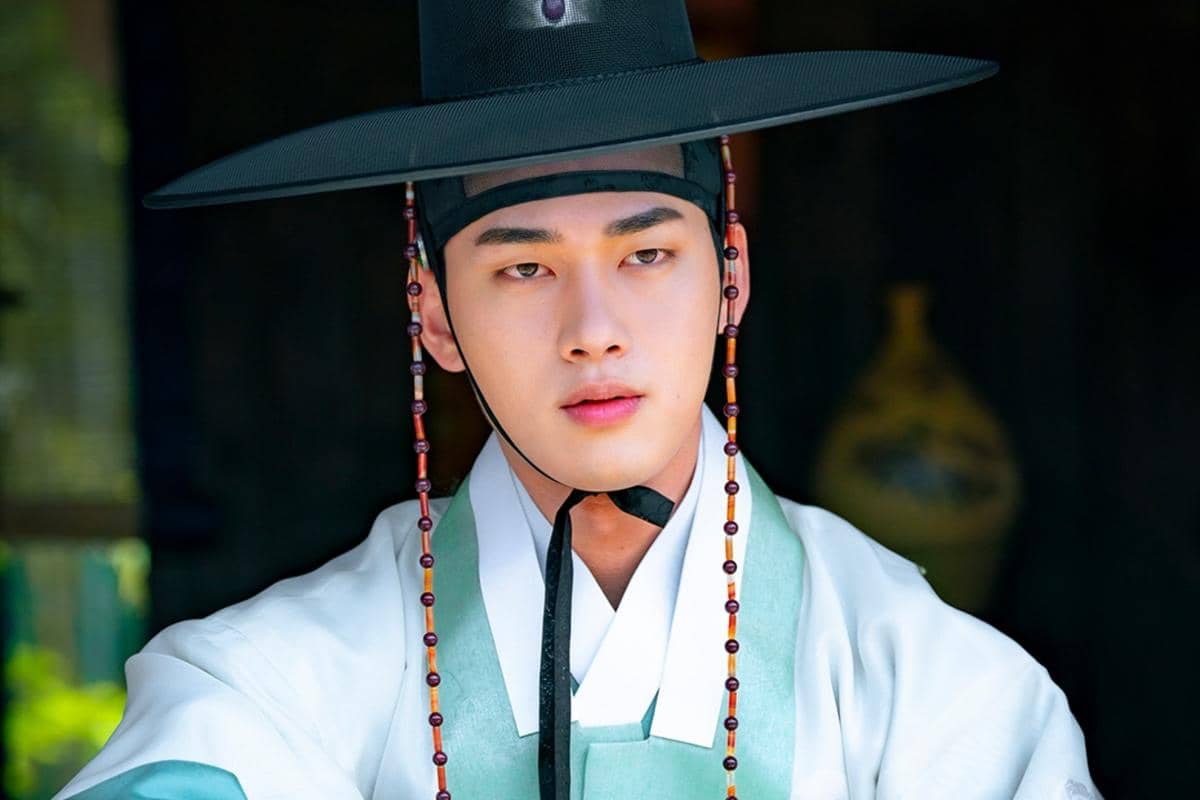 Still cut To My Beloved Thief