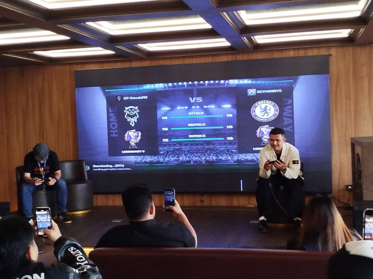 Komentator Bahasa Indonesia hadir di EA Sports FC Mobile