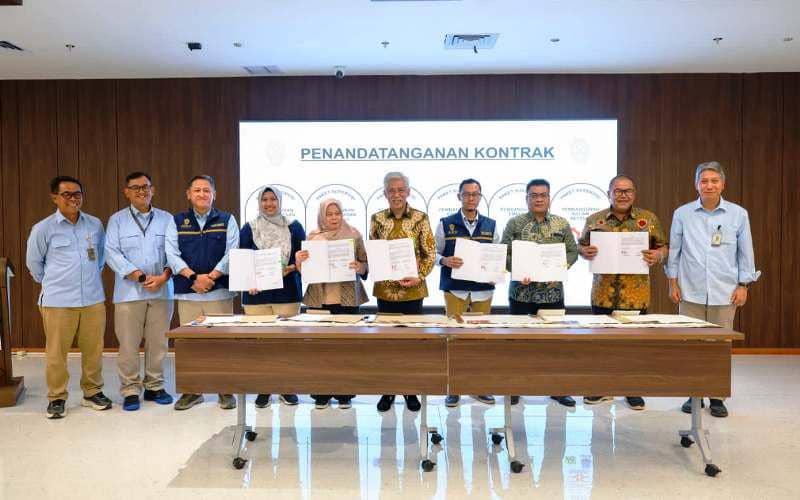 Penandatanganan kontrak 6 paket pekerjaan supervisi pembangunan infrastruktur strategi di IKN