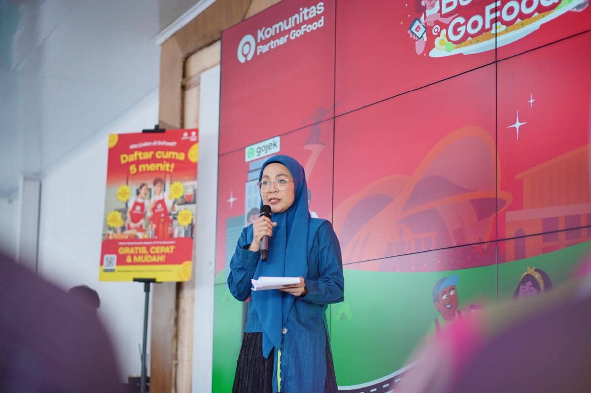 Ketua Tim Penggerak PKK sekaligus Dekranasda Kota Makassar, Melinda Aksa mengapresiasi kontribusi GoFood dan TDA Makassar dalam mendukung pemberdayaan pelaku UMKM. (Dok. IDN Times)