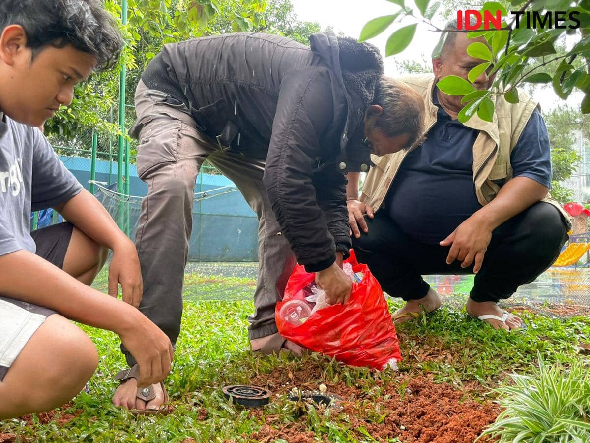 Warga Tangsel Bangun Puluhan Biopori, Atasi Sampah Organik dari Rumah (IDN Times/Muhamad Iqbal)