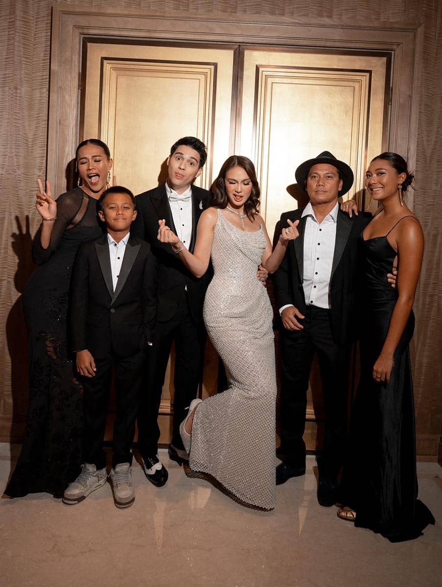 We tied the knot—and our family made it a full-blown celebration! From sweet moments to behind-t.jpg