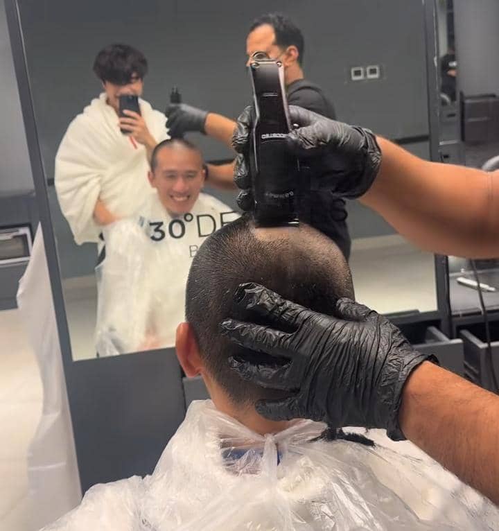 Steven Wongso umrah pertama kali setelah mualaf 