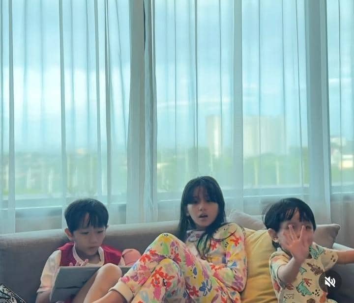 Ryana Dea dirawat karena luka di saluran pencernaan