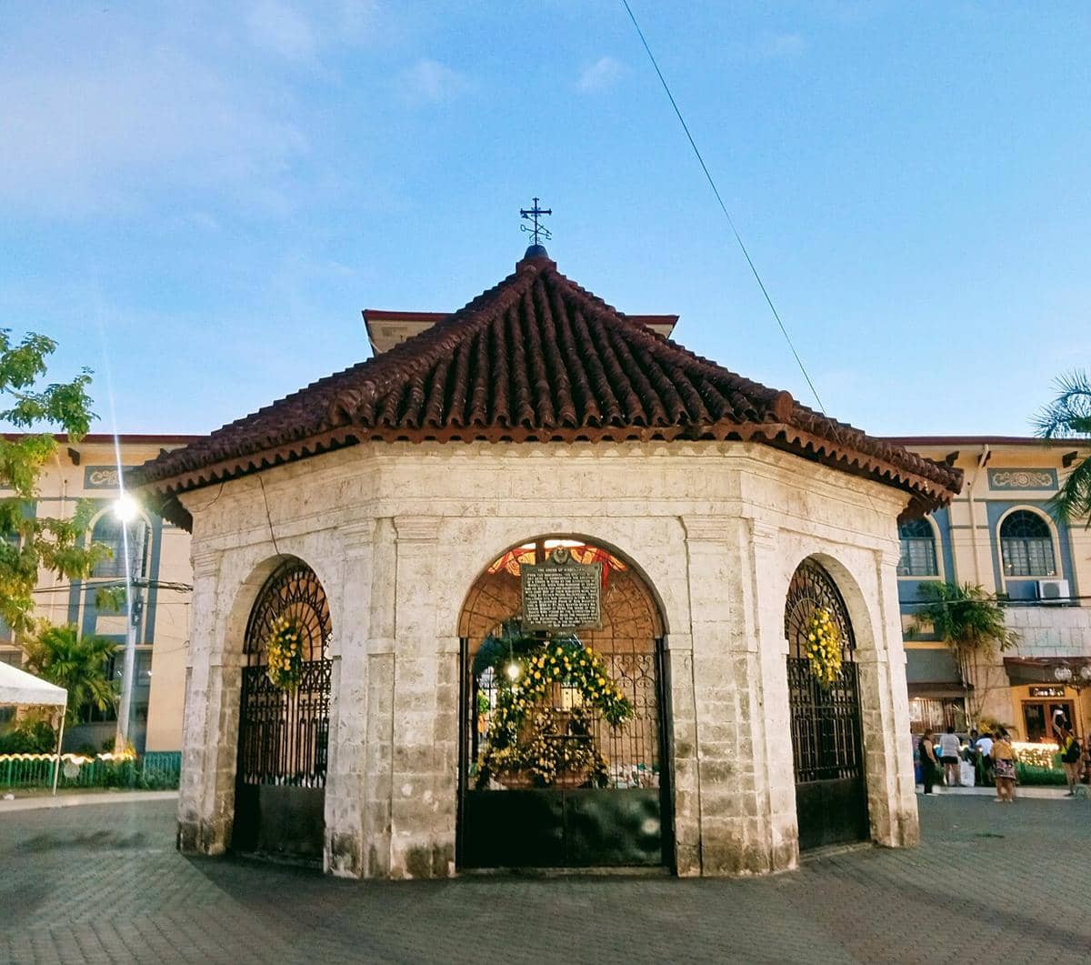potret Magellan’s Cross