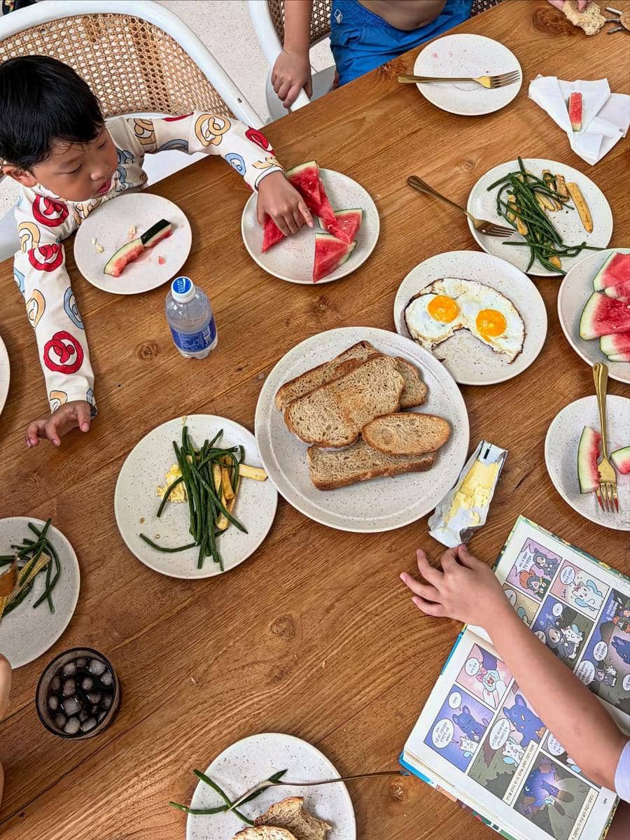 potret aktris Lee Mi Do liburan di Bali 