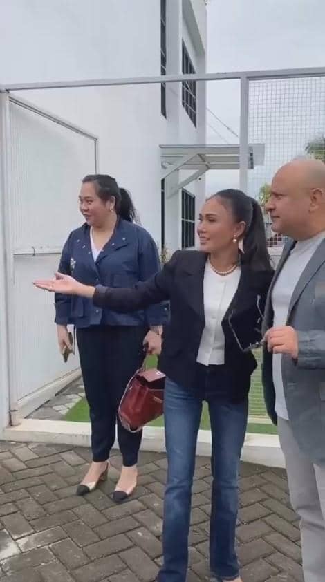 Akrab Yuni Shara dan Maia-Irwan (instagram.com/yunishara36)