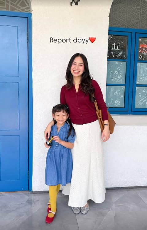 Potret Artis Ambil Rapor Anak 2025 (instagram.com/abellyc)