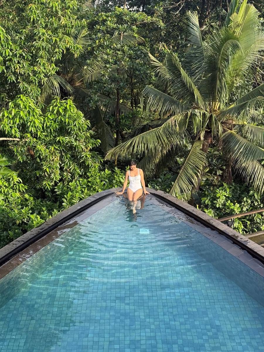 potret Kang So Yeon Single's Inferno liburan di Bali