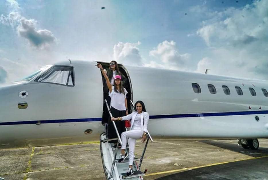 Akrab Yuni Shara dan Maia-Irwan (instagram.com/yunishara36)