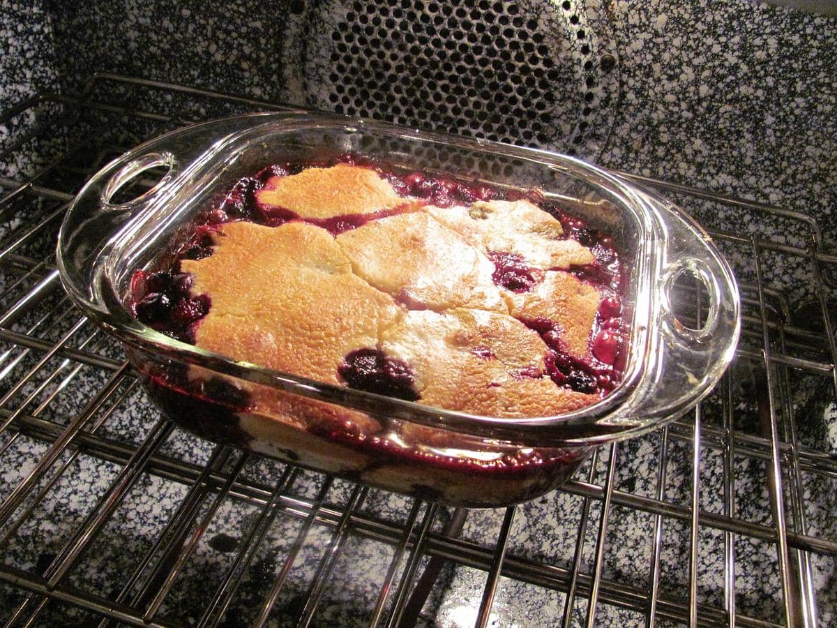 resep cherry cobbler 