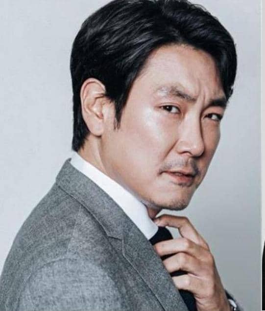 Cho Jin Woong (dok. Saram Entertainment)