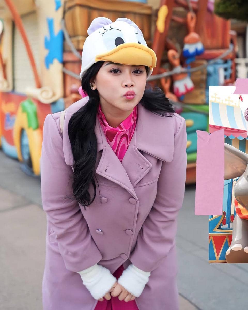 ide makeup liburan akhir tahun ala Clarissa Putri 