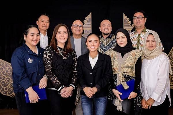 Akrab Yuni Shara dan Maia-Irwan (instagram.com/yunishara36)