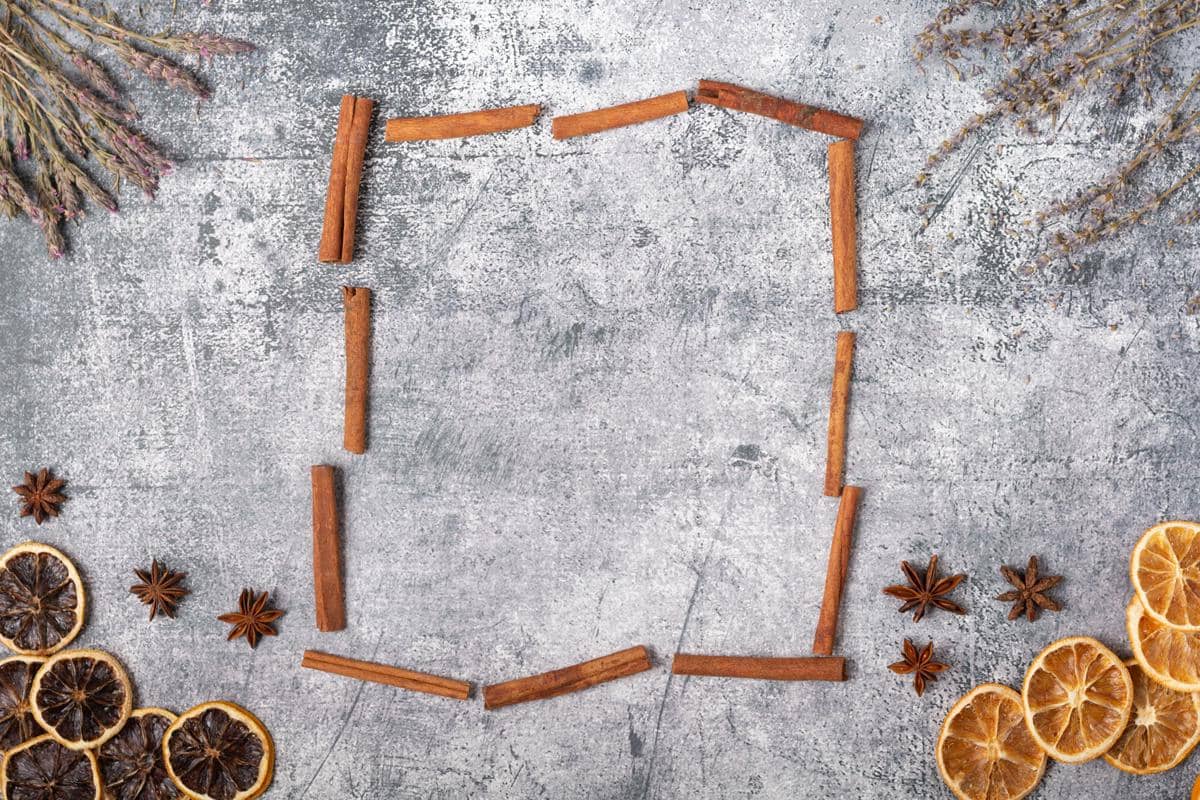 Ilustrasi kulit jeruk dan rempah