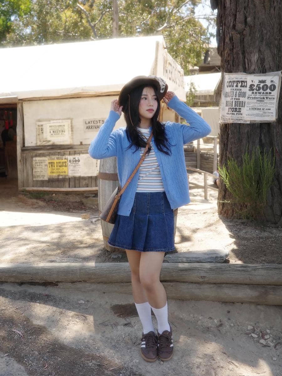 Anggis Devaki ke Sovereign Hill di Victoria.