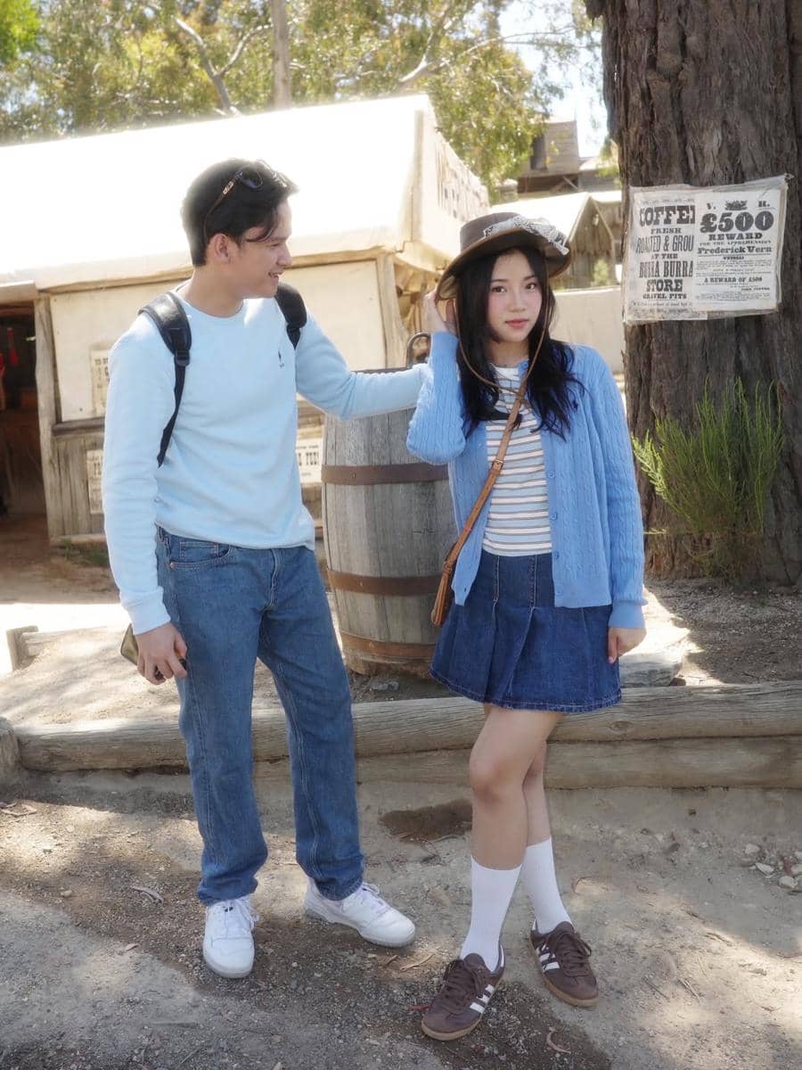 Anggis Devaki ke Sovereign Hill di Victoria.