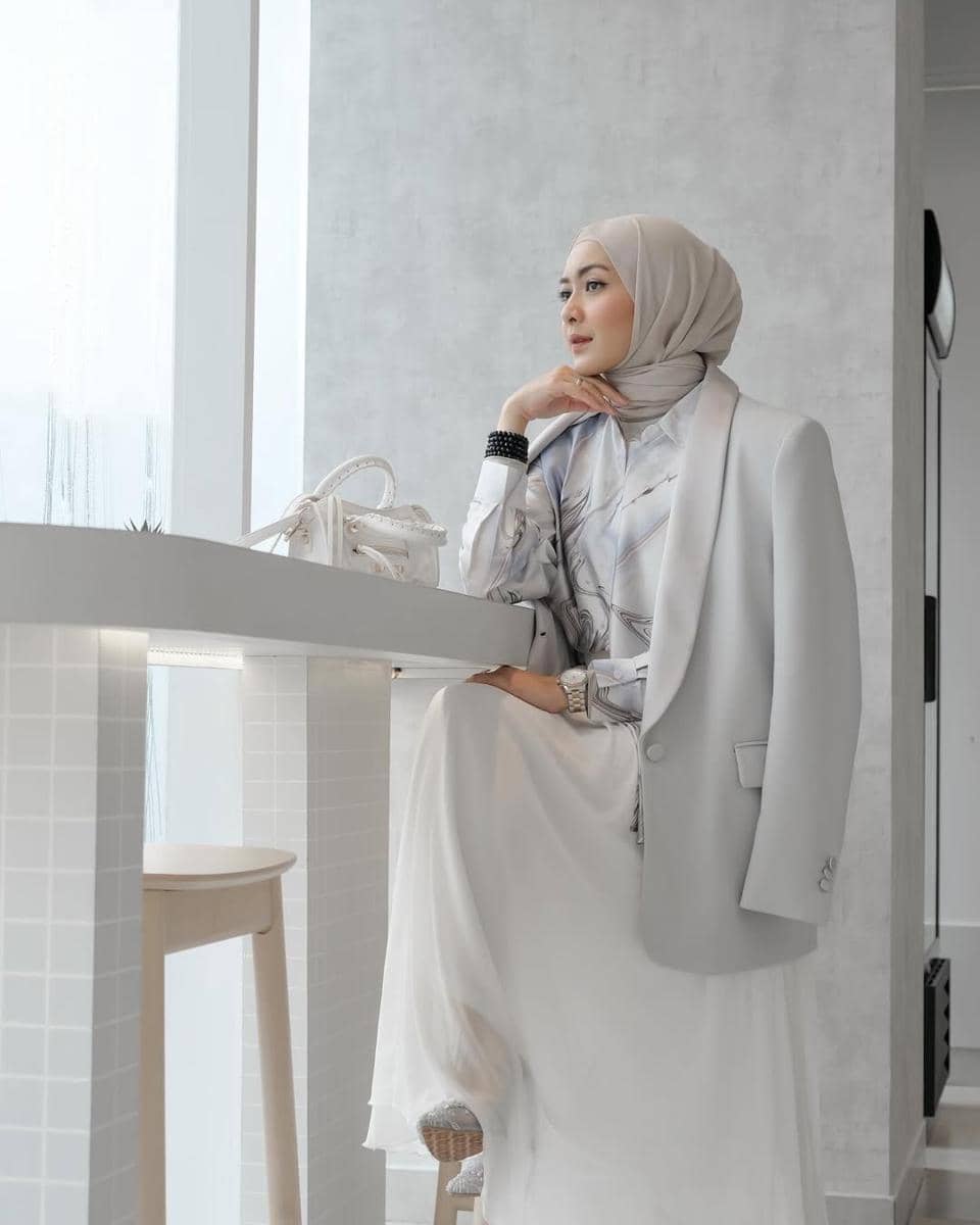 outfit Richa Iskak