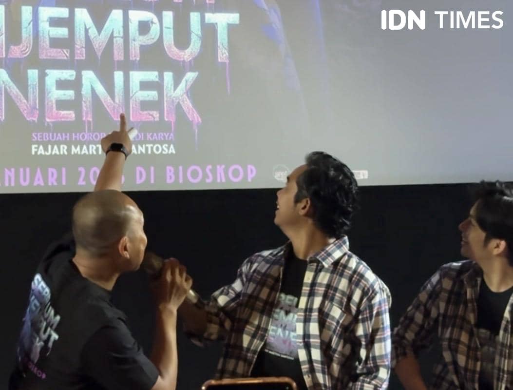 momen konferensi pers Sebelum Dijemput Nenek