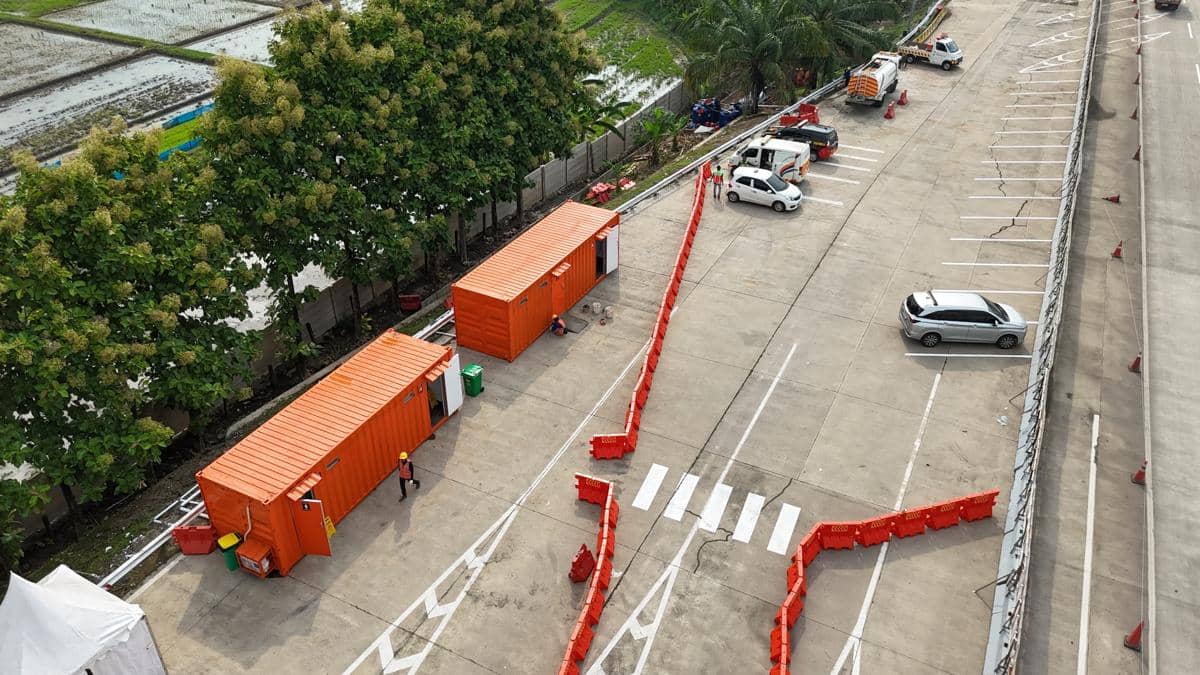 Foto 2_Fasilitas Toilet dan Parkir Gratis di Rest Area Fungsional KM 188 arah Jakarta Ruas Tol Cipali.JPG