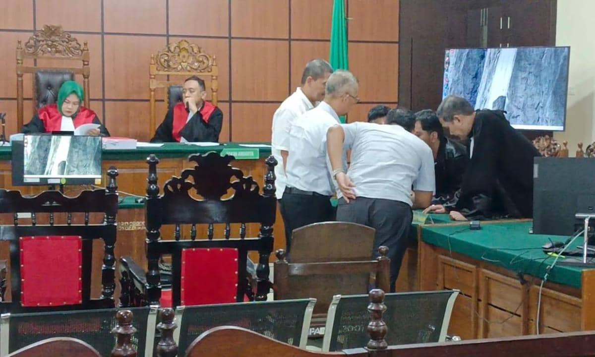 Sekda Singkawang Sumastro.