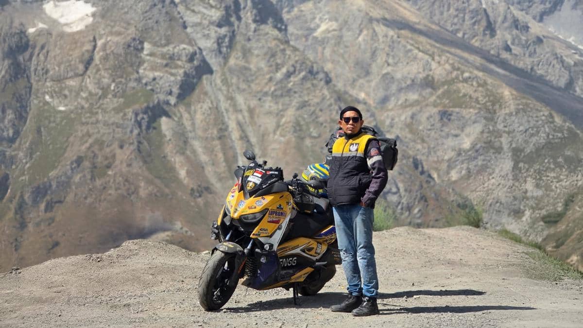 Perjalanan biker Makassar ke Makkah dengan XMAX 