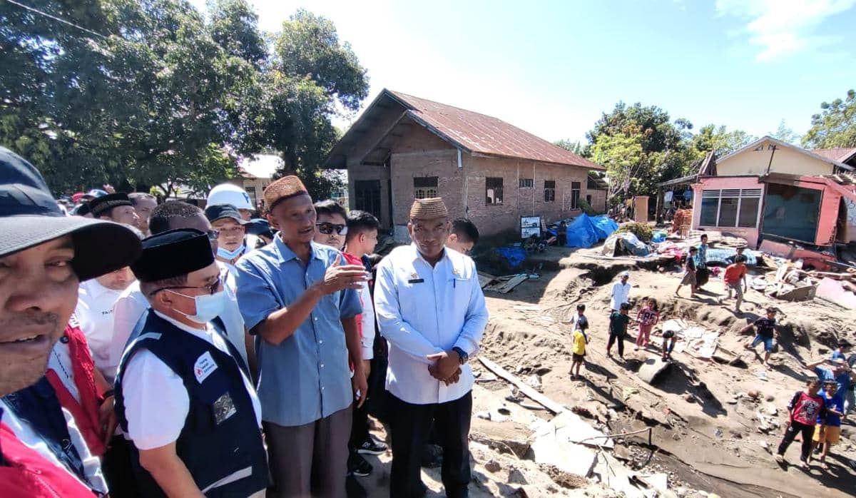 Ketua Umum PMI, Jusuf Kalla tinjau lokasi bencana dan pengungsian di Desa Palu Raya dan Bungkah