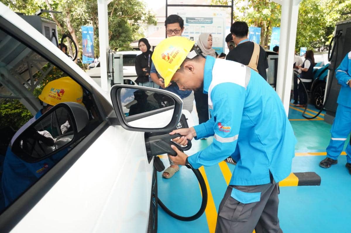 Pln, spklu, kendaraan listrik