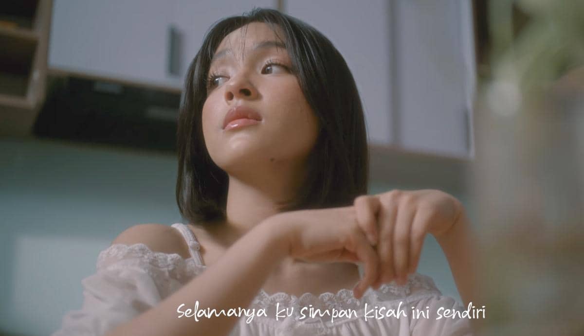 lirik lagu buku karangan eca japasal