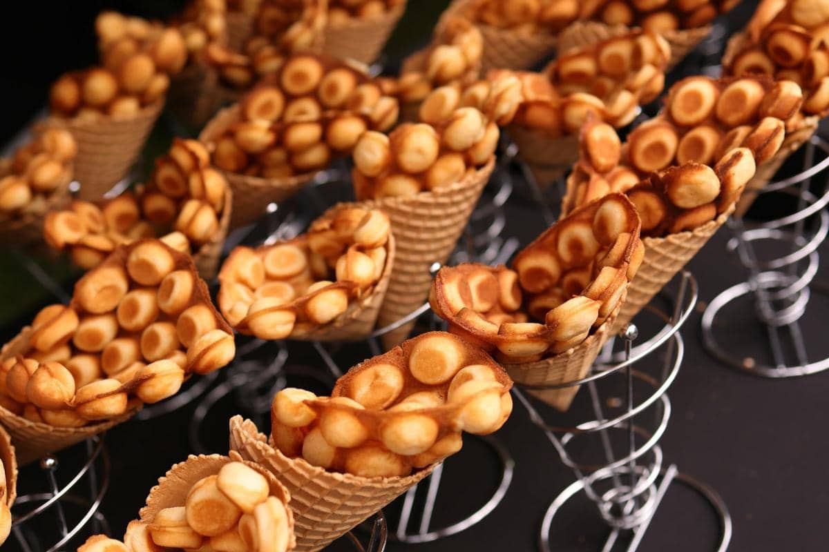 ilustrasi bubble waffle