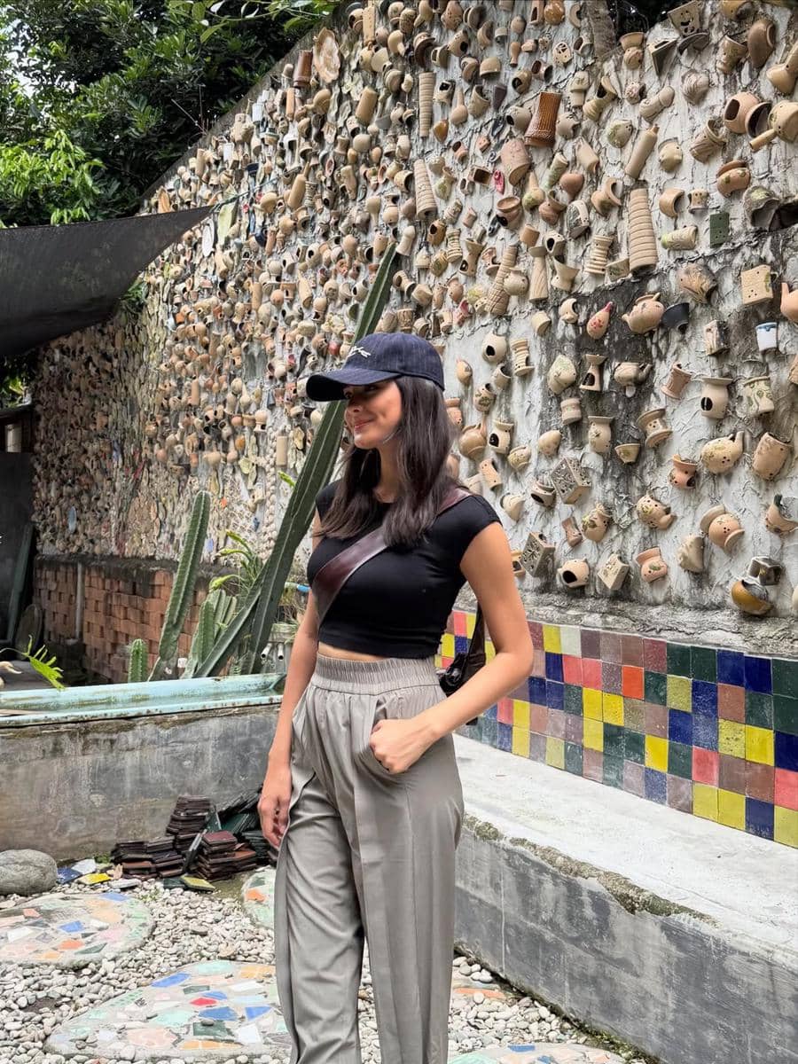 Amanda Rawles liburan ke Yogyakarta