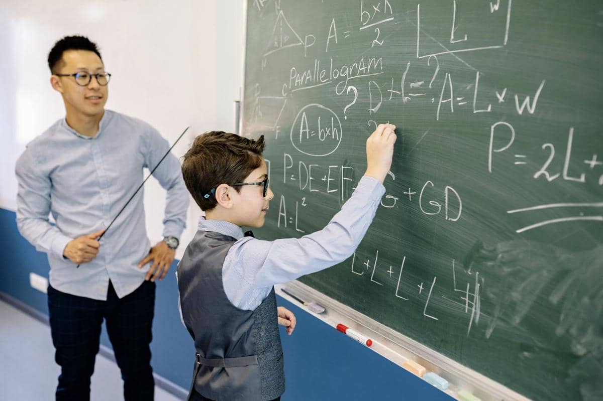 ilustrasi Guru dan Murid 