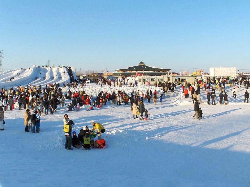 ilustrasi Sapporo Snow Festival
