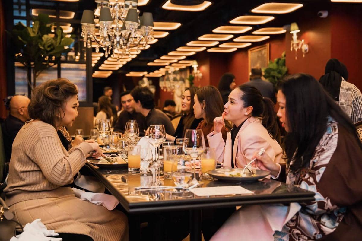 Peresmian Restoran Mewah Nagita Slavina di London (instagram.com/raffinagita1717)