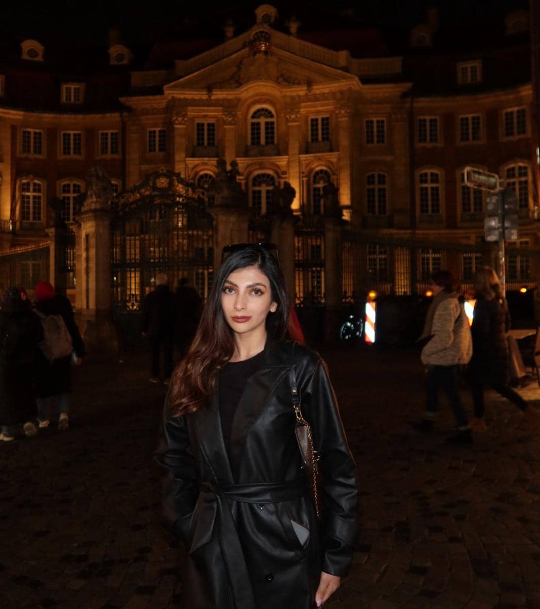 Sarah Keihl dan keluarga jalan-jalan ke Kota Münster