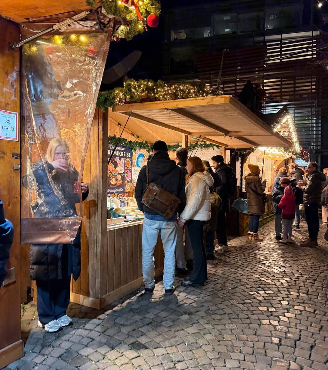 Sarah Keihl dan keluarga jalan-jalan ke Kota Münster