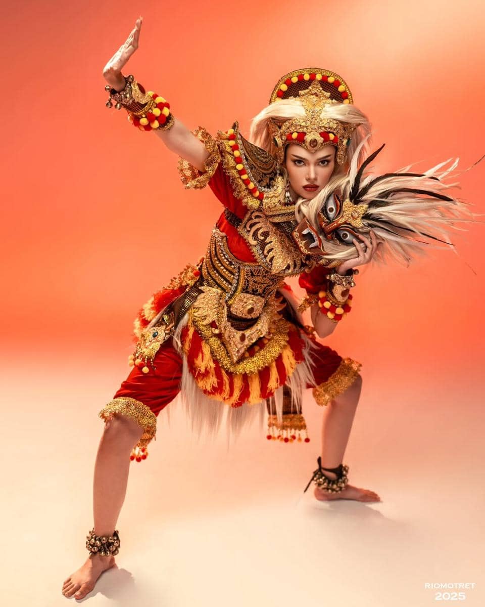 Potret National Costume Miss Aura Indonesia 2025, Michelle Ayu