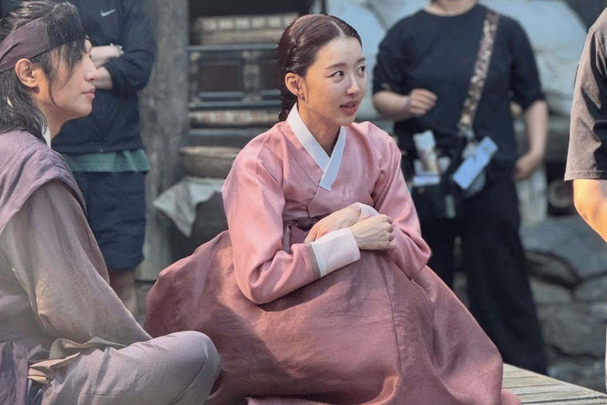 behind the scene drama Moon River