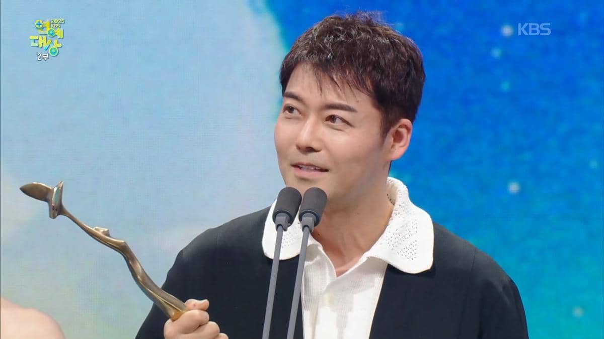 Jeon Hyun Moo raih Daesang di KBS Entertainment Awards 2025